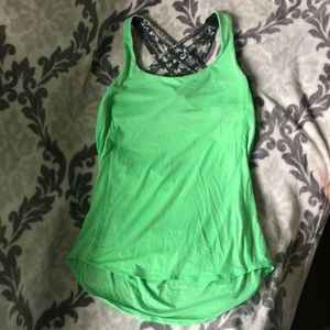 Size 6 lululemon free to be wild tank